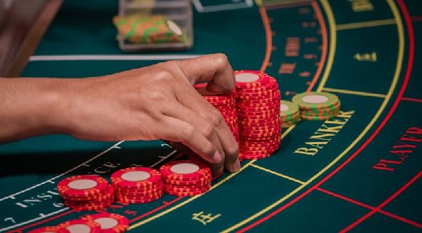 Baccarat MOCBAI – Game bài ăn thưởng đỉnh cao và cực kỳ uy tín Baccarat MOCBAI – Game bài ăn thưởng đỉnh cao và cực kỳ uy tín