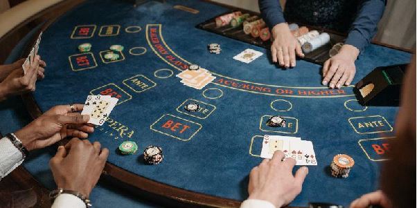 Baccarat Trực Tuyến Có Bịp Không? Giải Đáp Từ A Đến Z