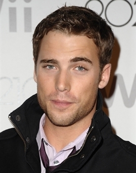 Dustin Milligan