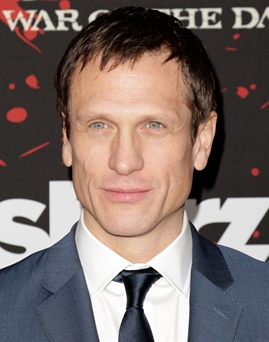 Simon Merrells