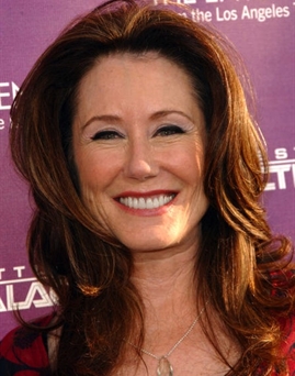 Diễn viên Mary McDonnell