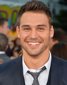 Diễn viên Ryan Guzman