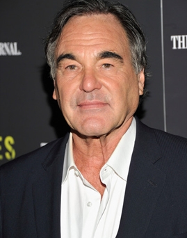 Đạo diễn Oliver Stone