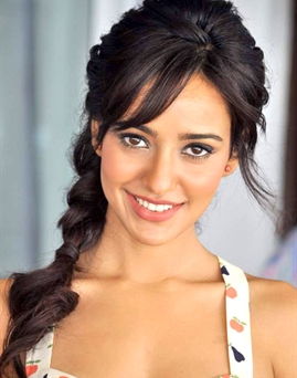 Diễn viên Neha Sharma